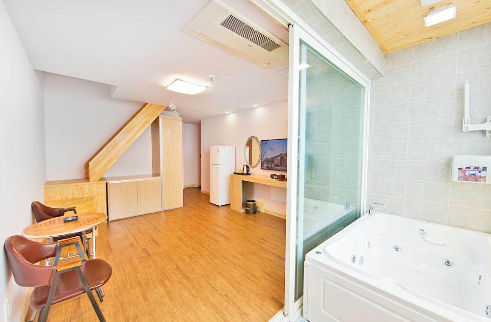 Hotel Lohas Борьонг Екстериор снимка